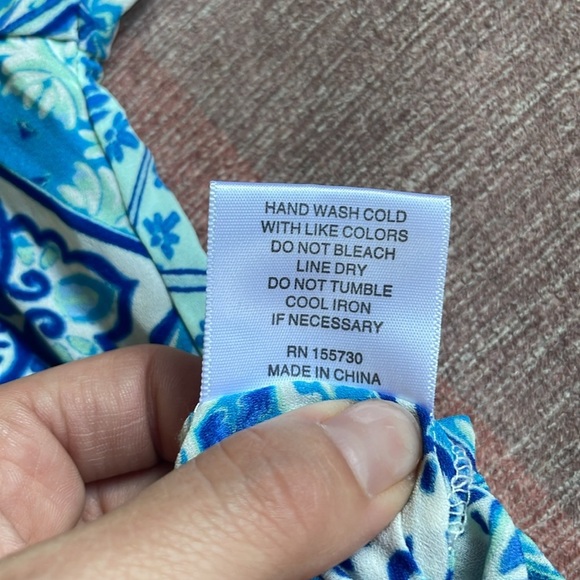 Rose & Olive Vibrant Blue Bohemian Paisley Button Down Crop Blouse - Picture 12 of 12